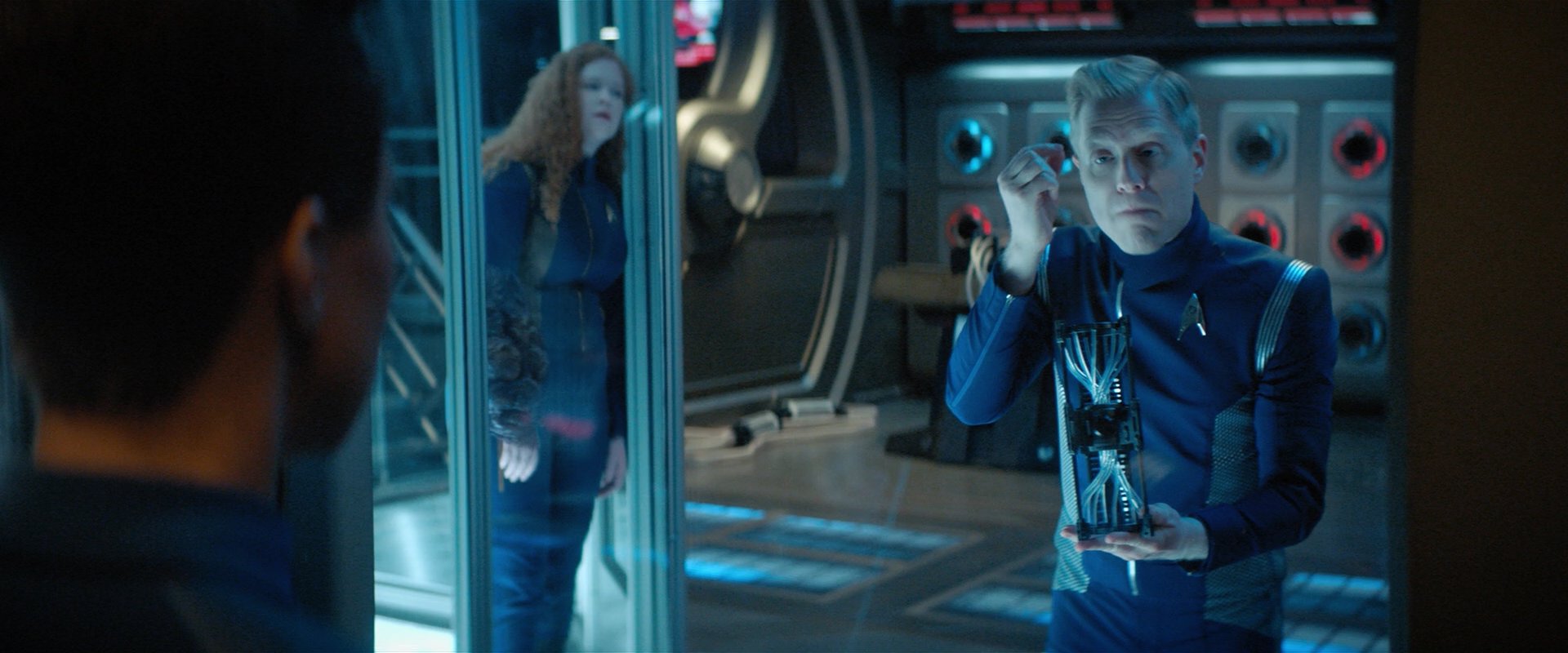 extant_StarTrekDiscovery_2x04-AnObolForCharon_03386.jpg