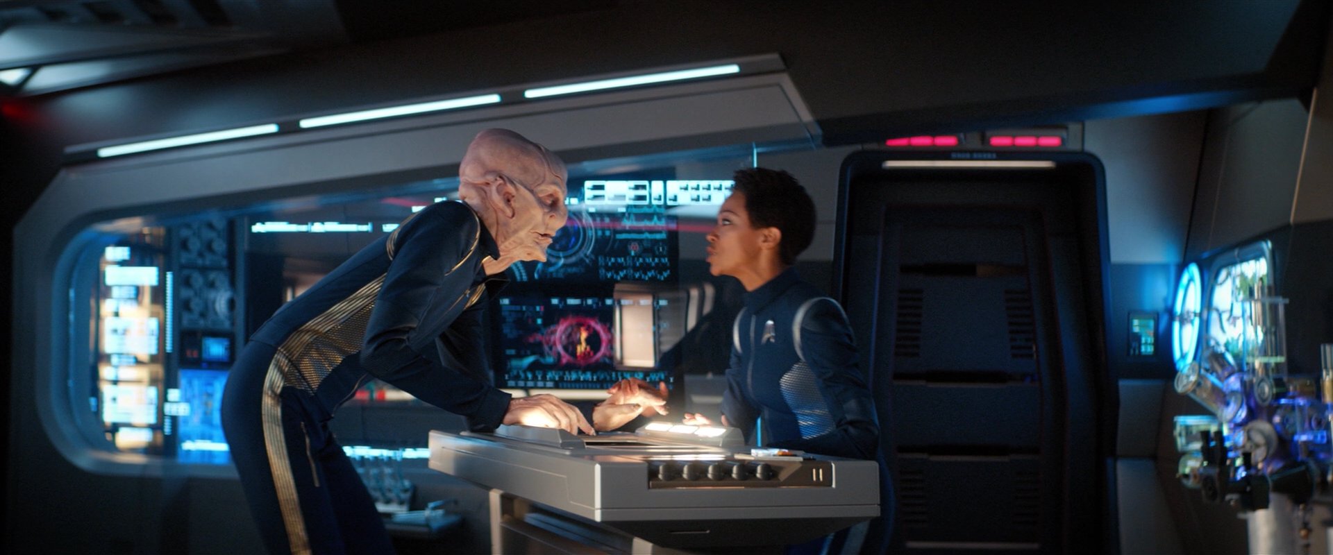 extant_StarTrekDiscovery_2x04-AnObolForCharon_03437.jpg