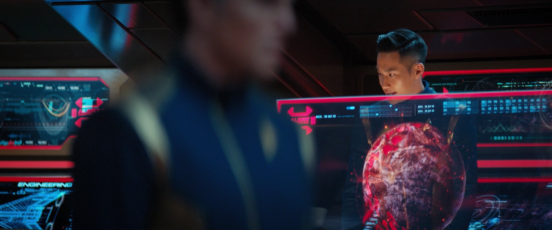 extant_StarTrekDiscovery_2x04-AnObolForCharon_03685.jpg