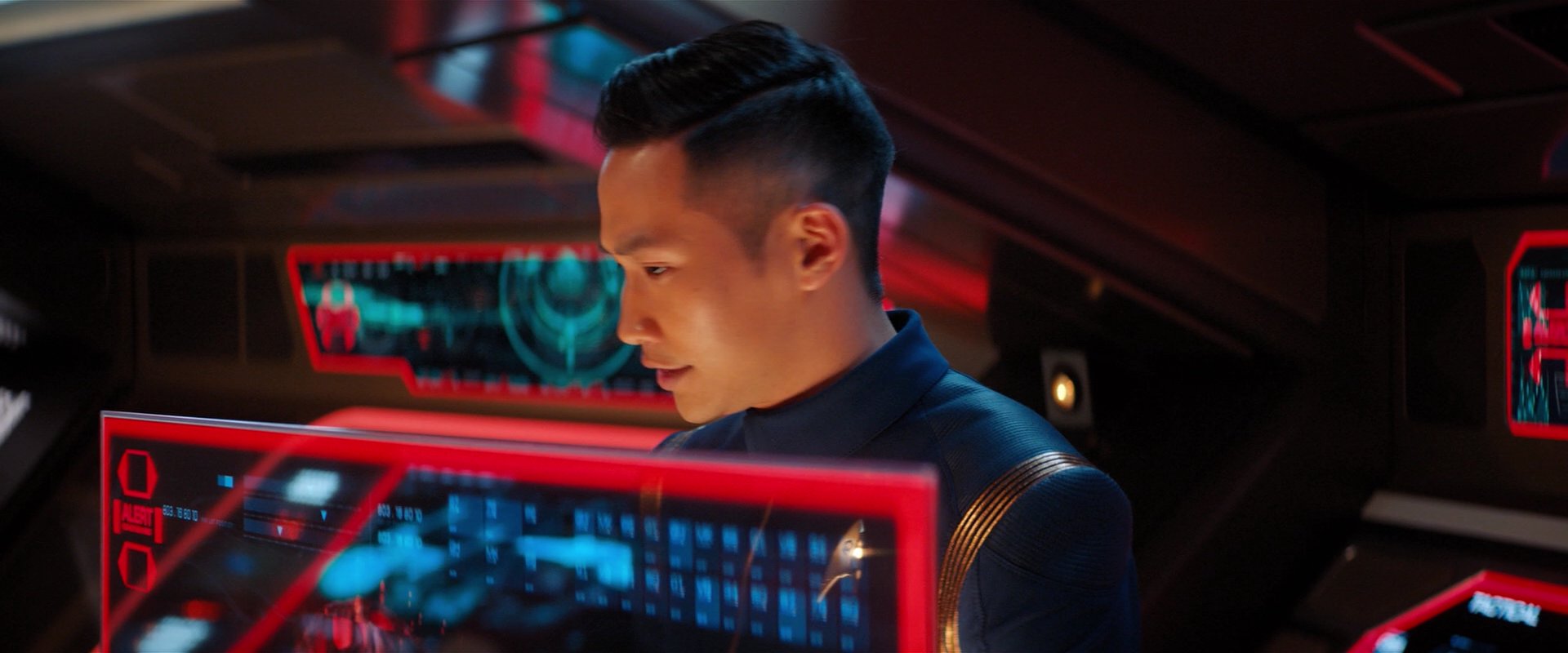 extant_StarTrekDiscovery_2x04-AnObolForCharon_03705.jpg