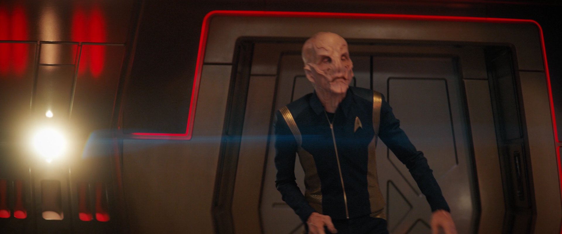 extant_StarTrekDiscovery_2x04-AnObolForCharon_03712.jpg