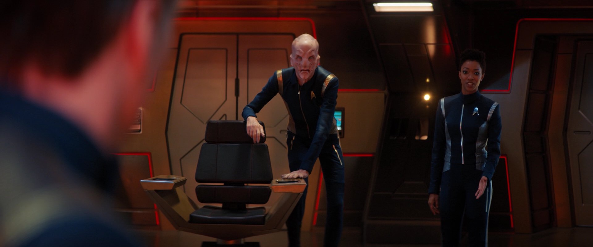 extant_StarTrekDiscovery_2x04-AnObolForCharon_03727.jpg