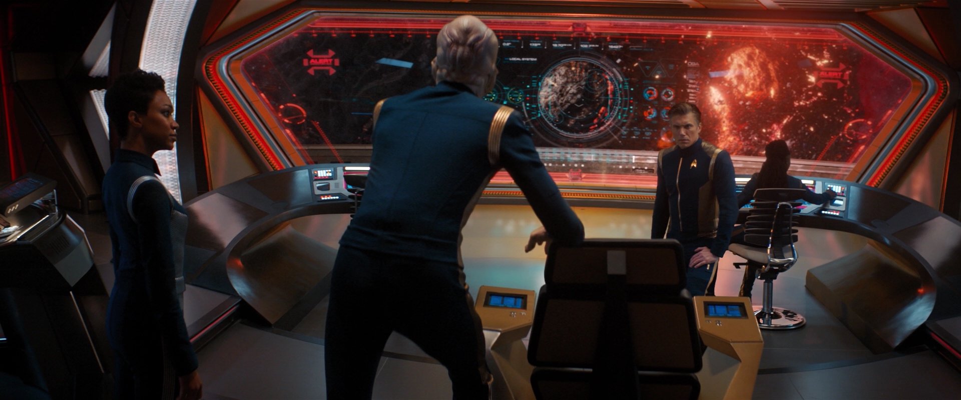 extant_StarTrekDiscovery_2x04-AnObolForCharon_03768.jpg