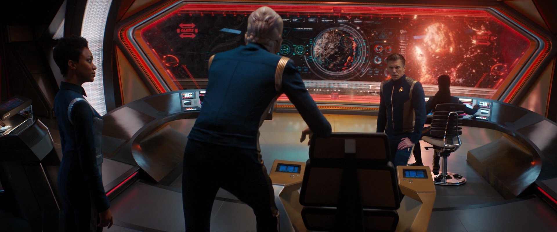 extant_StarTrekDiscovery_2x04-AnObolForCharon_03771.jpg