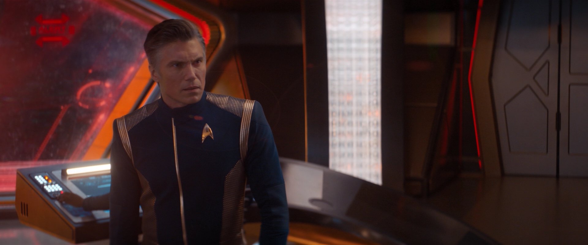extant_StarTrekDiscovery_2x04-AnObolForCharon_03784.jpg