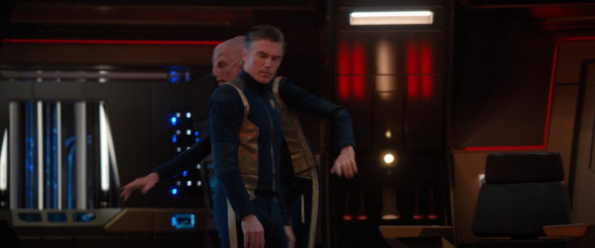 extant_StarTrekDiscovery_2x04-AnObolForCharon_03868.jpg