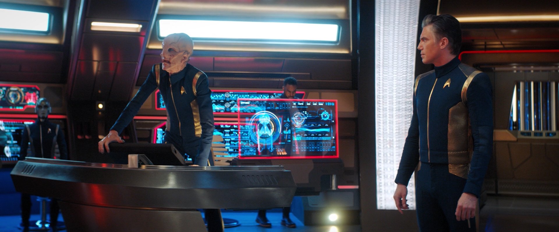 extant_StarTrekDiscovery_2x04-AnObolForCharon_03876.jpg