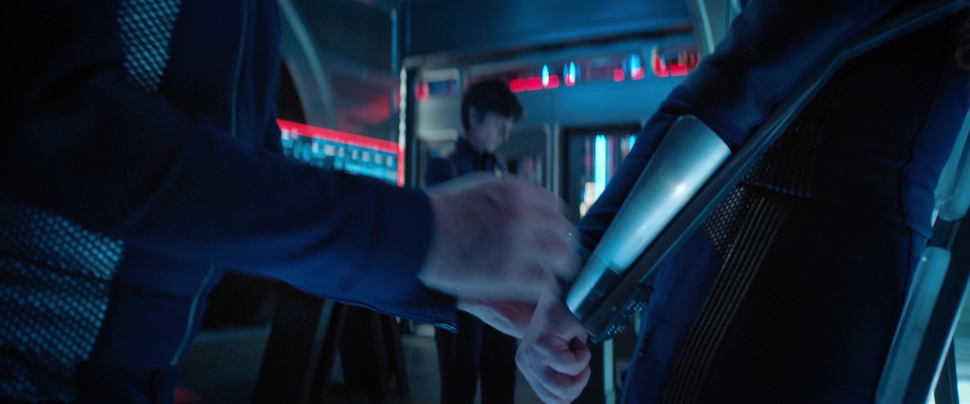 extant_StarTrekDiscovery_2x04-AnObolForCharon_03963.jpg