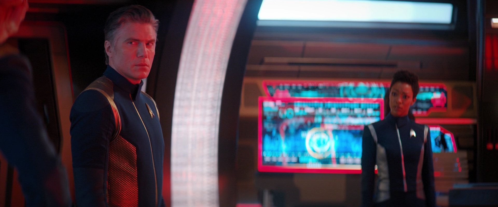 extant_StarTrekDiscovery_2x04-AnObolForCharon_04307.jpg