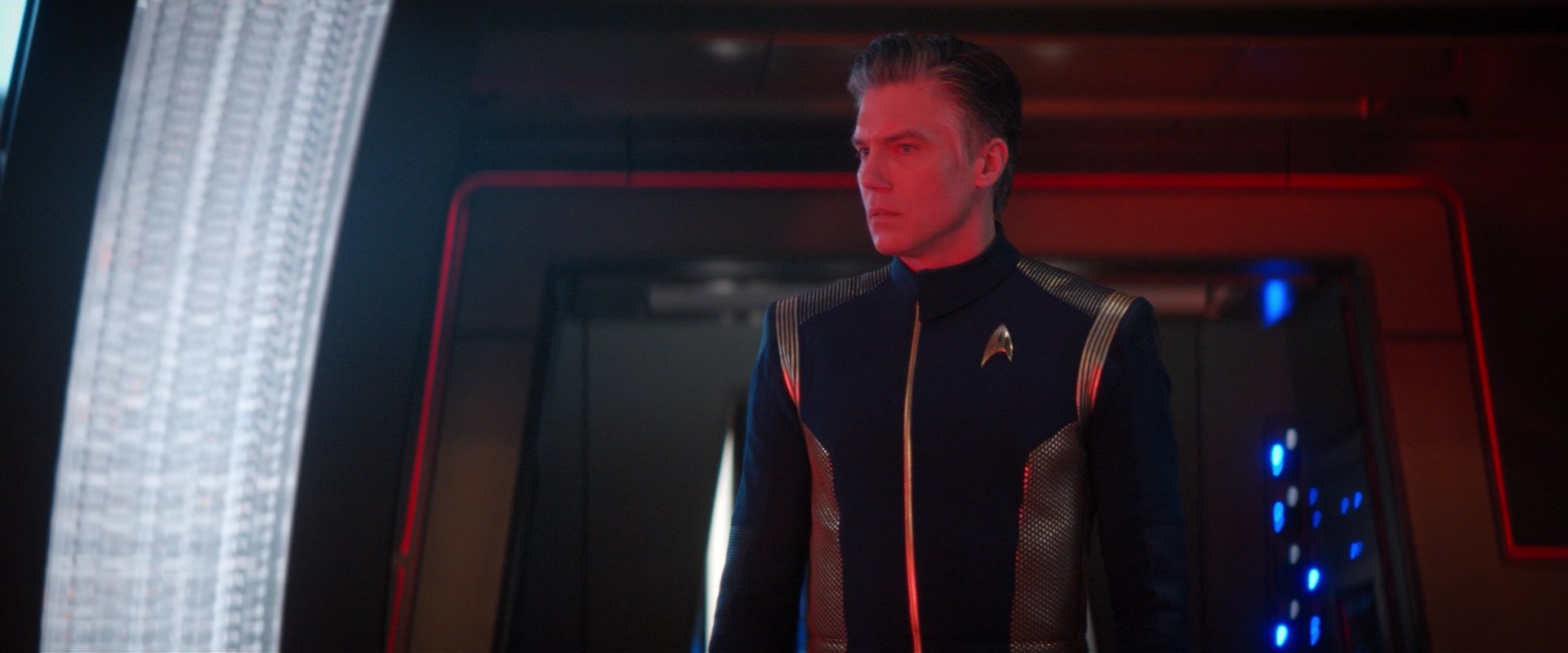 extant_StarTrekDiscovery_2x04-AnObolForCharon_04326.jpg