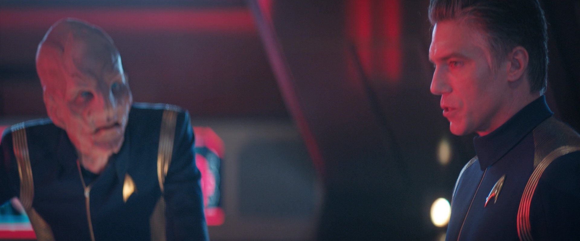 extant_StarTrekDiscovery_2x04-AnObolForCharon_04338.jpg