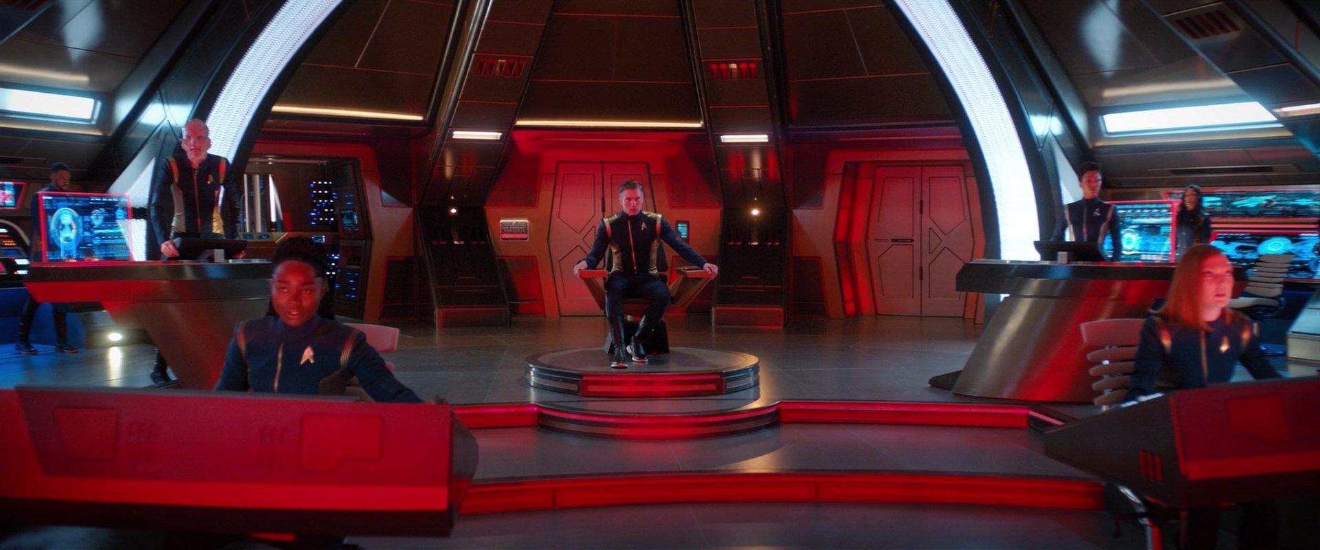 extant_StarTrekDiscovery_2x04-AnObolForCharon_04412.jpg