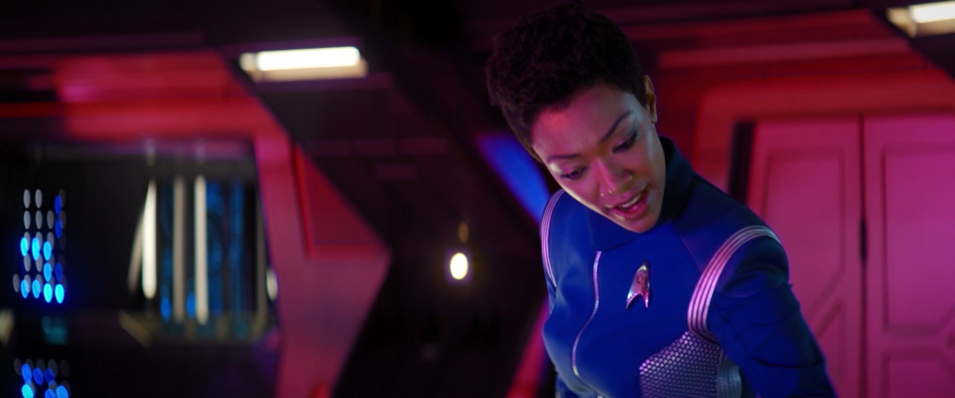 extant_StarTrekDiscovery_2x04-AnObolForCharon_04460.jpg