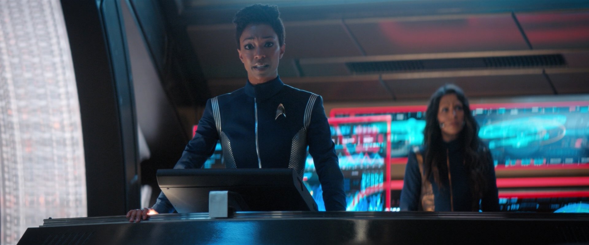 extant_StarTrekDiscovery_2x04-AnObolForCharon_04565.jpg