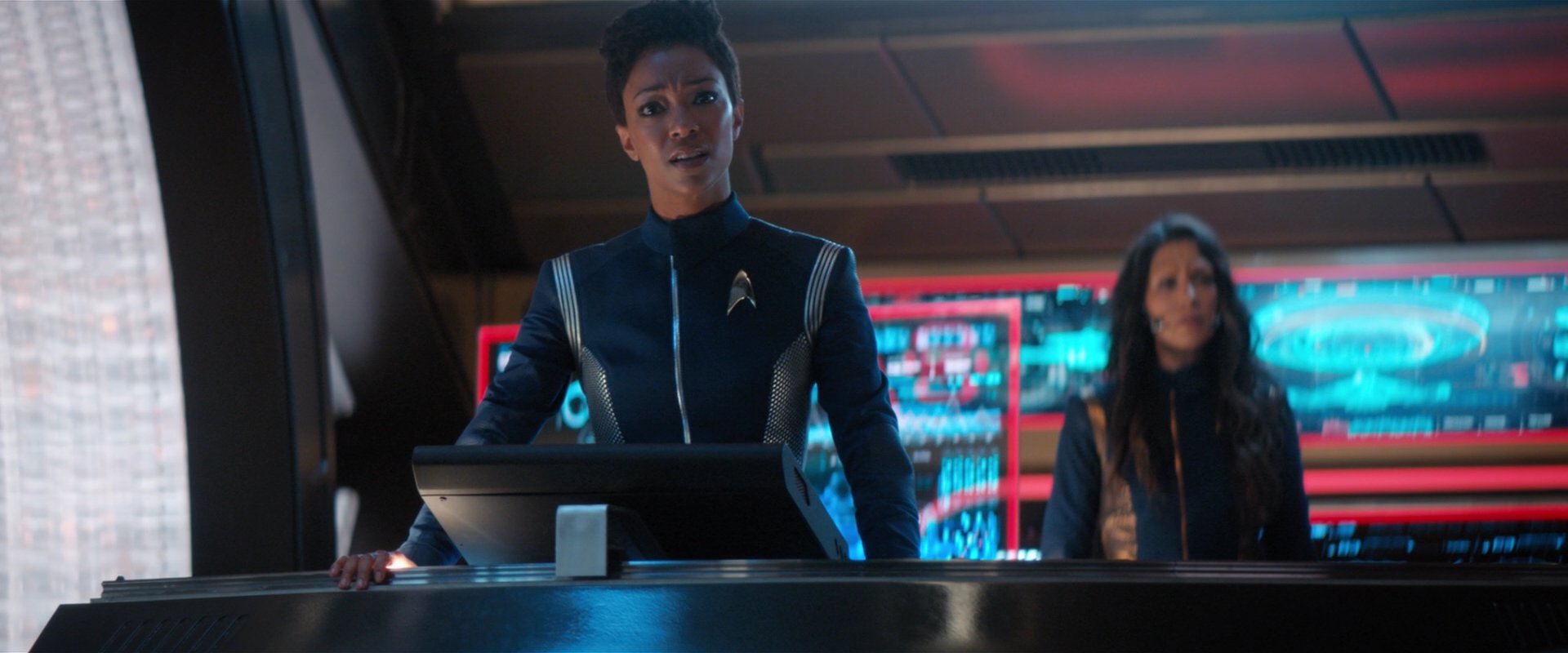 extant_StarTrekDiscovery_2x04-AnObolForCharon_04571.jpg