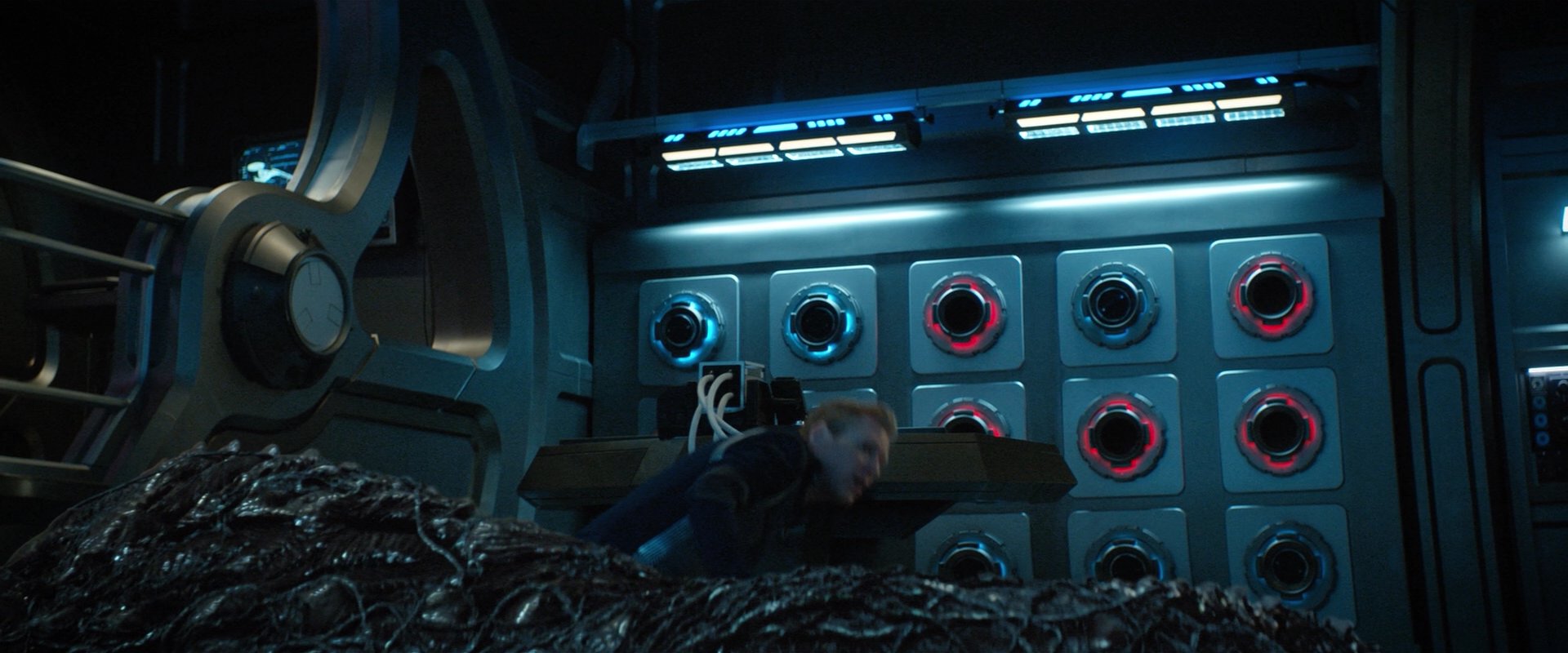 extant_StarTrekDiscovery_2x04-AnObolForCharon_04590.jpg