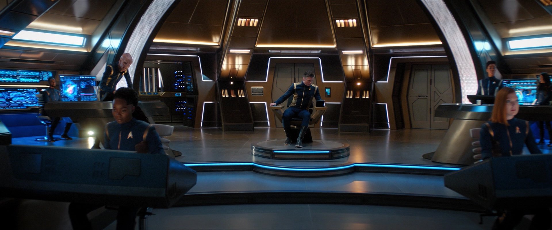 extant_StarTrekDiscovery_2x04-AnObolForCharon_04646.jpg