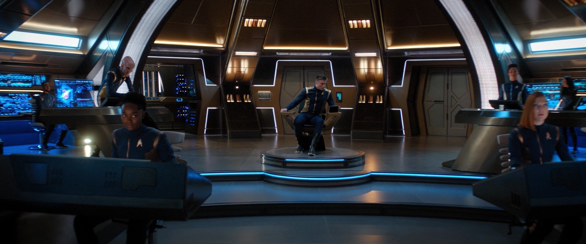 extant_StarTrekDiscovery_2x04-AnObolForCharon_04648.jpg