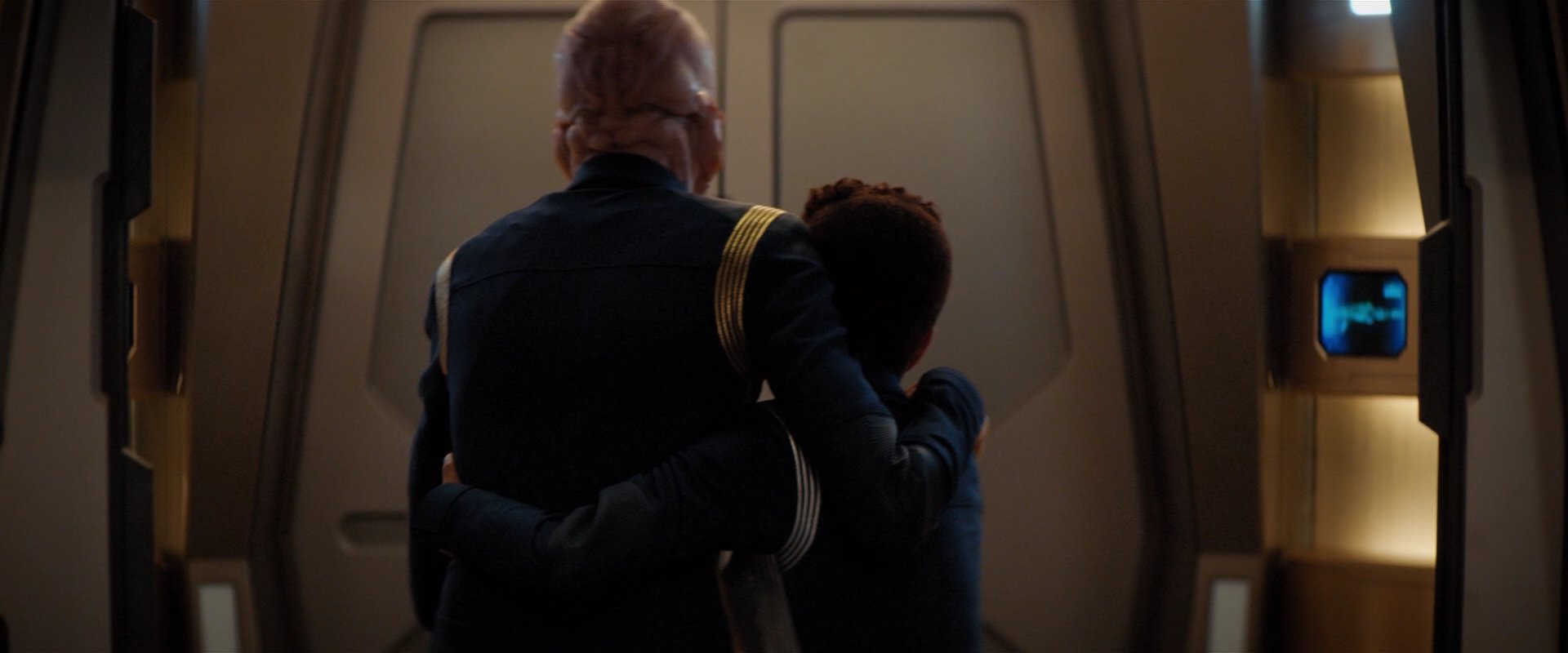 extant_StarTrekDiscovery_2x04-AnObolForCharon_04742.jpg
