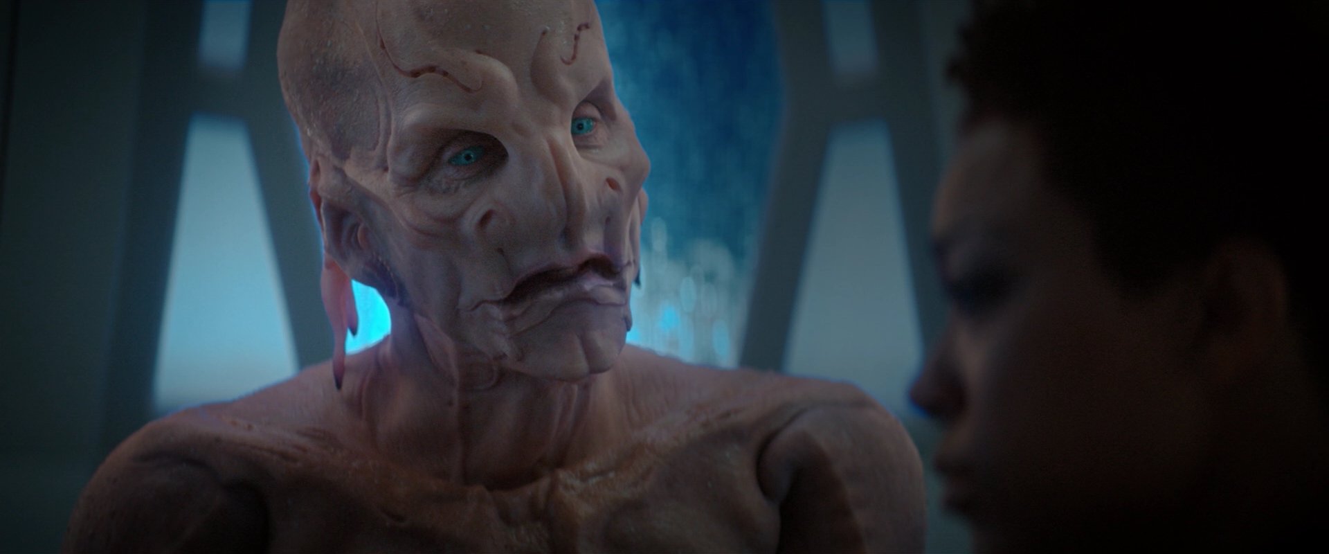 extant_StarTrekDiscovery_2x04-AnObolForCharon_04927.jpg