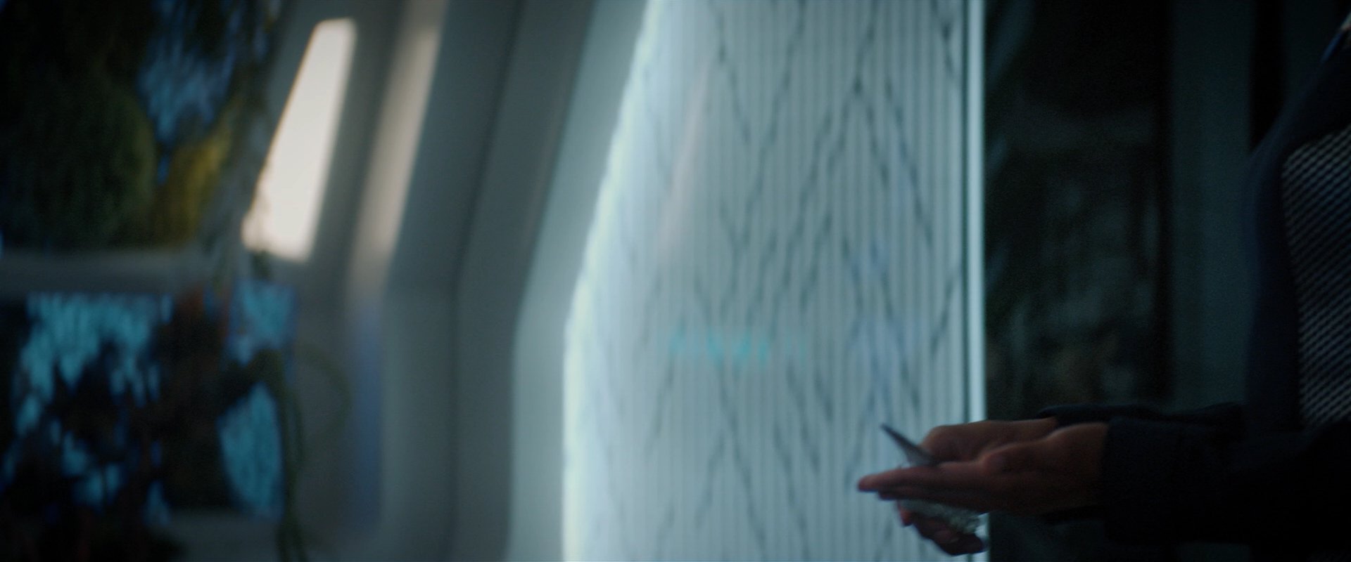 extant_StarTrekDiscovery_2x04-AnObolForCharon_04964.jpg