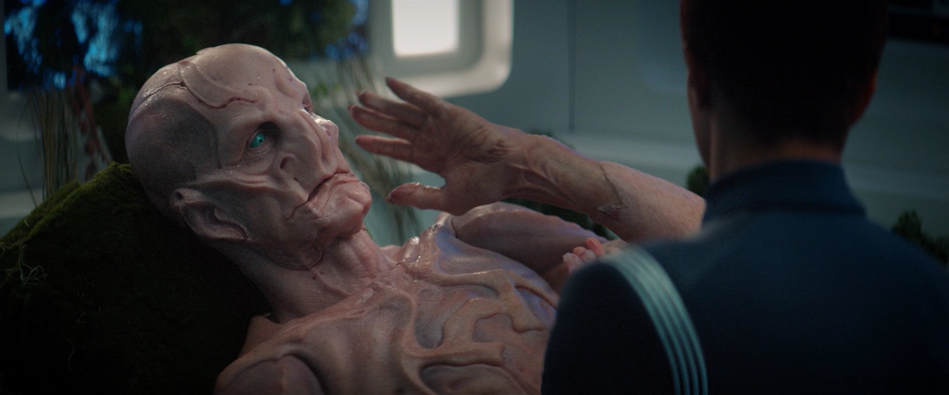 extant_StarTrekDiscovery_2x04-AnObolForCharon_05347.jpg