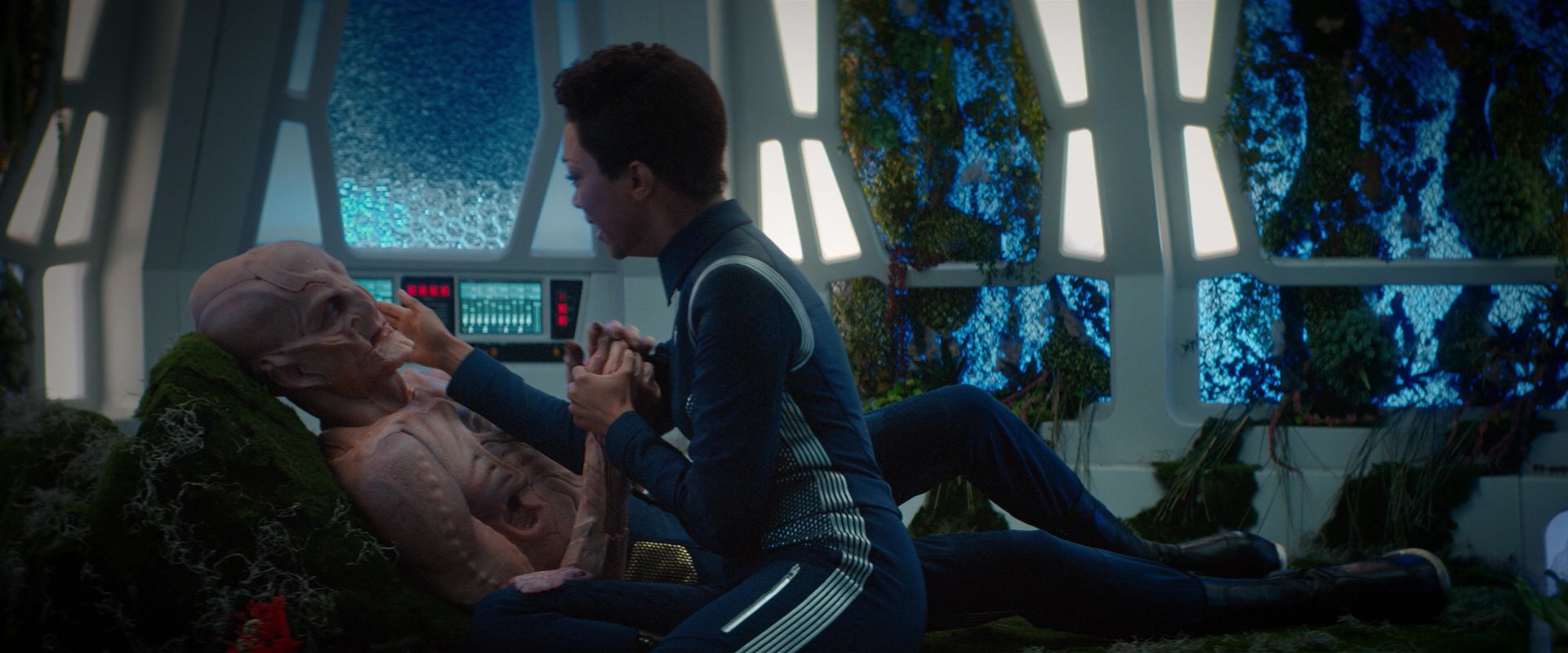 extant_StarTrekDiscovery_2x04-AnObolForCharon_05381.jpg