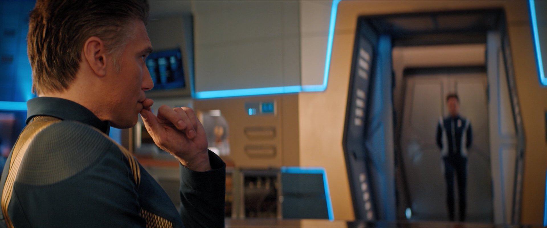 extant_StarTrekDiscovery_2x04-AnObolForCharon_05665.jpg