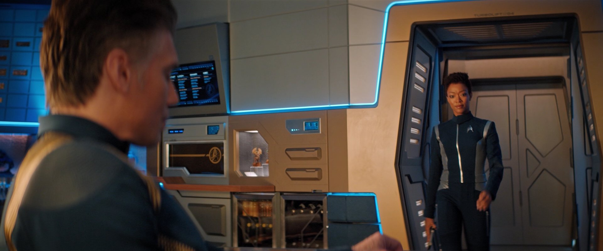 extant_StarTrekDiscovery_2x04-AnObolForCharon_05670.jpg