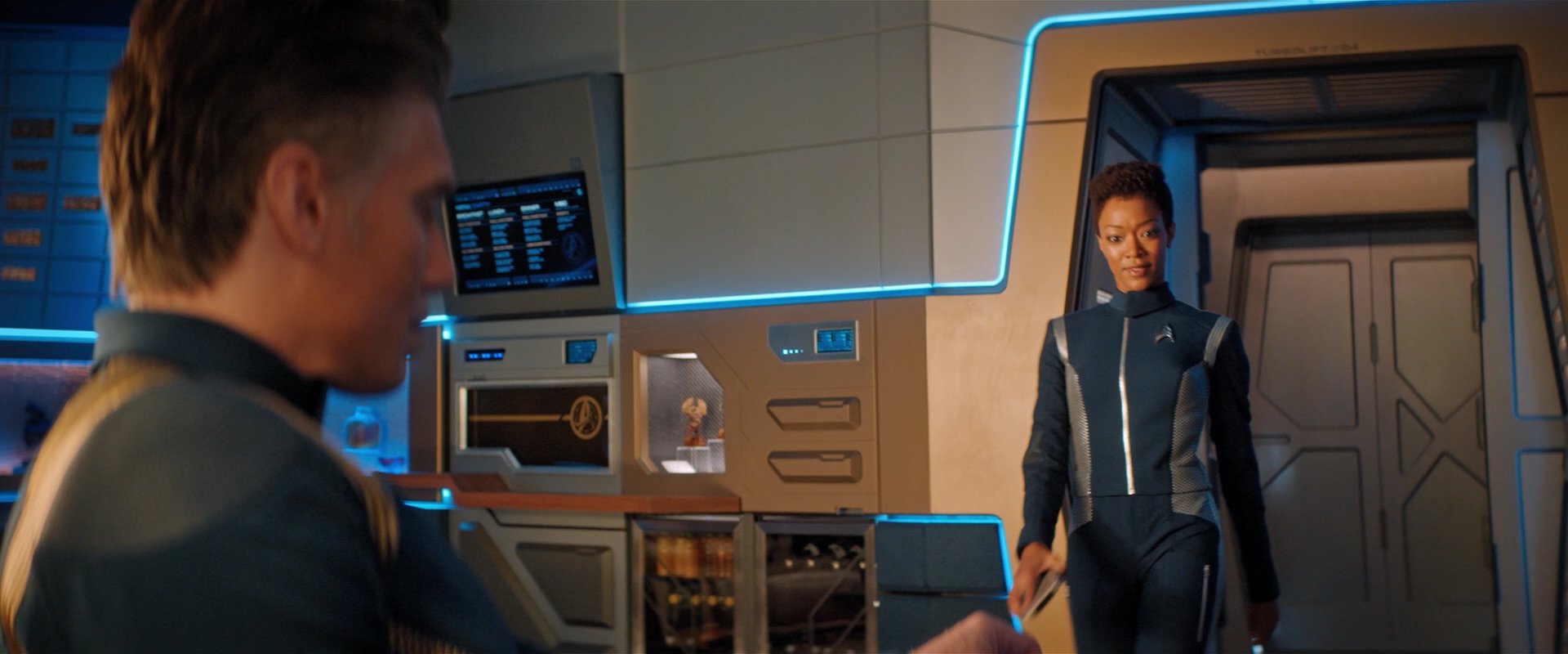 extant_StarTrekDiscovery_2x04-AnObolForCharon_05671.jpg