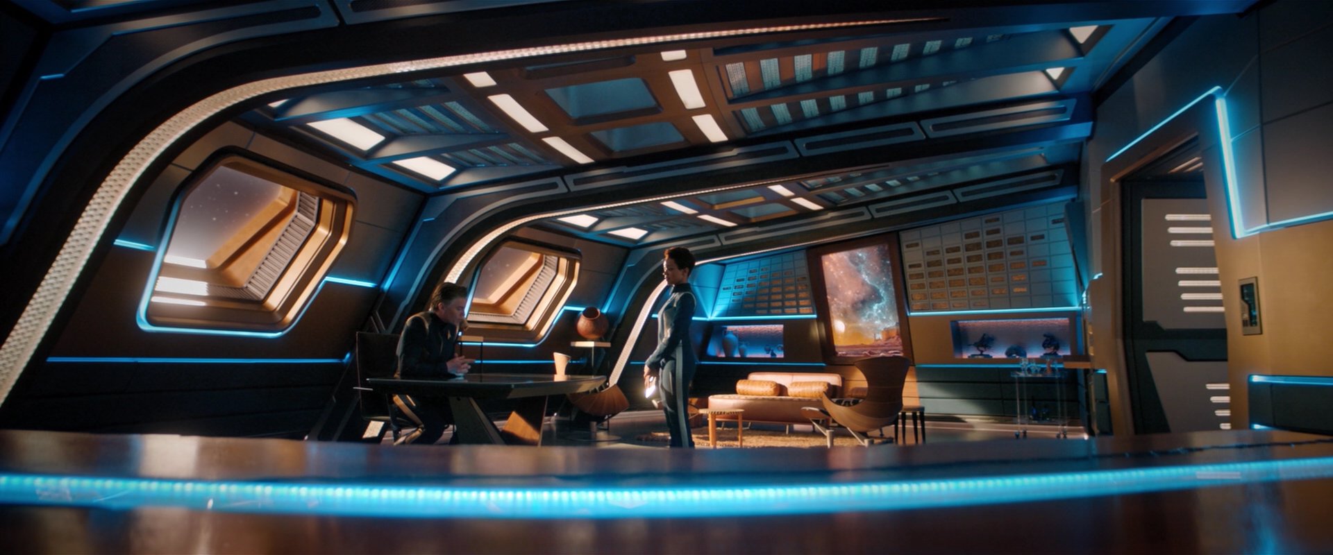extant_StarTrekDiscovery_2x04-AnObolForCharon_05685.jpg
