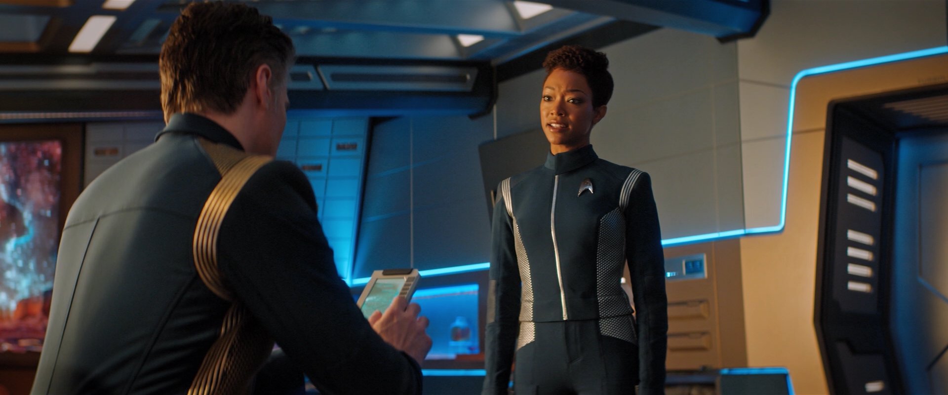 extant_StarTrekDiscovery_2x04-AnObolForCharon_05713.jpg