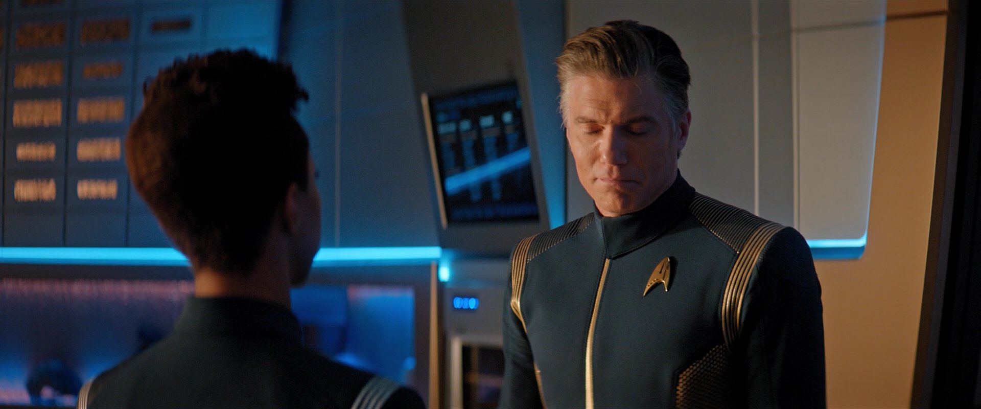 extant_StarTrekDiscovery_2x04-AnObolForCharon_05792.jpg