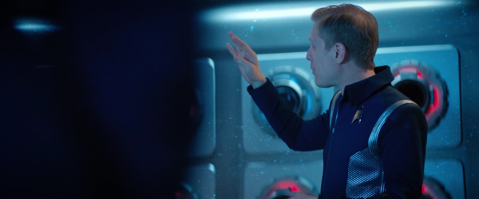 extant_StarTrekDiscovery_2x04-AnObolForCharon_05875.jpg