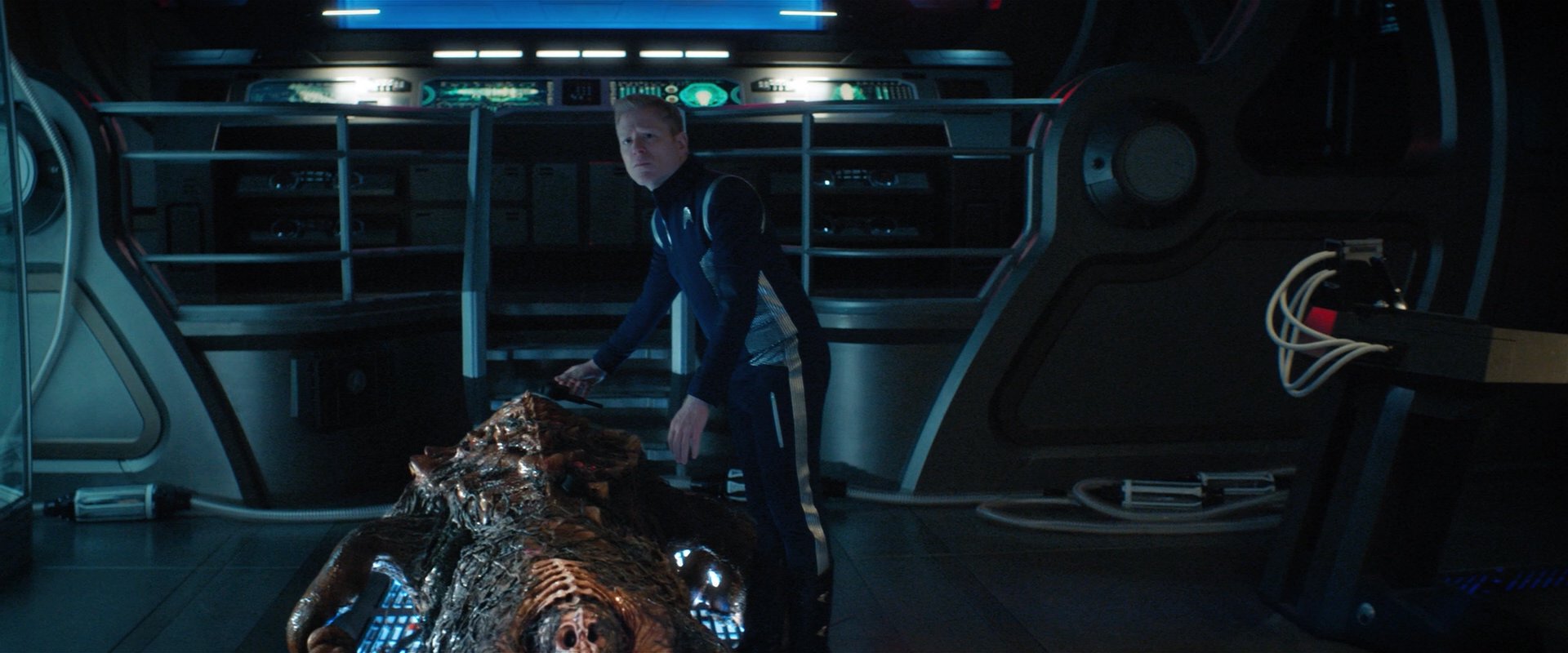 extant_StarTrekDiscovery_2x05-SaintsOfImperfection_00172.jpg