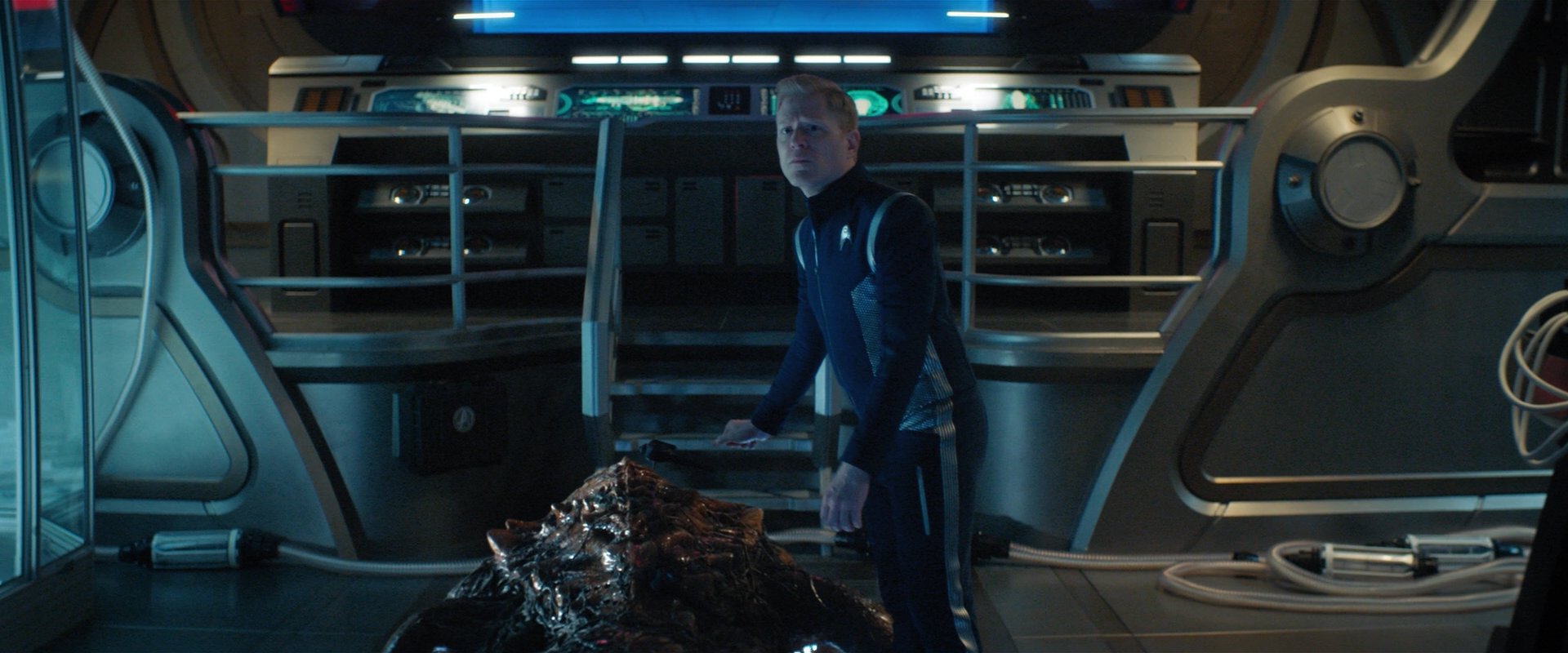 extant_StarTrekDiscovery_2x05-SaintsOfImperfection_00176.jpg