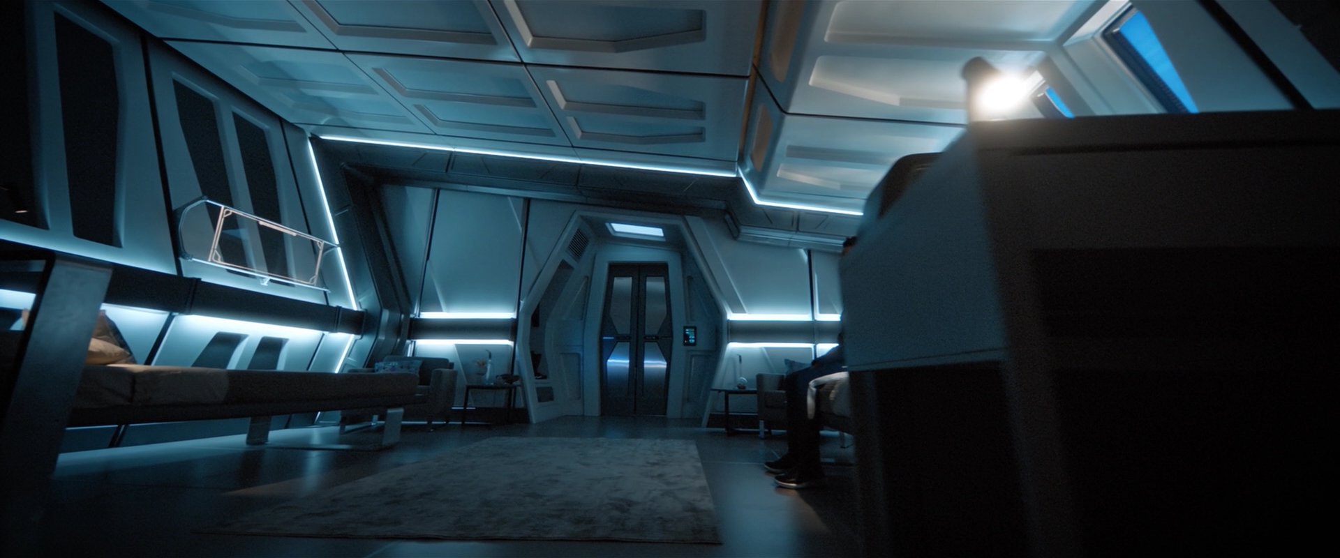 extant_StarTrekDiscovery_2x05-SaintsOfImperfection_00228.jpg