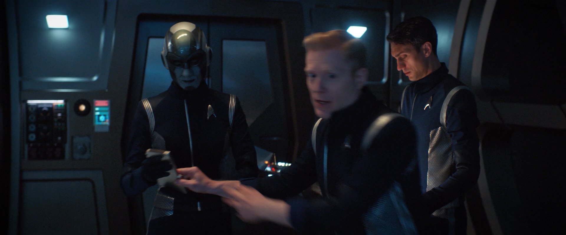 extant_StarTrekDiscovery_2x05-SaintsOfImperfection_00263.jpg