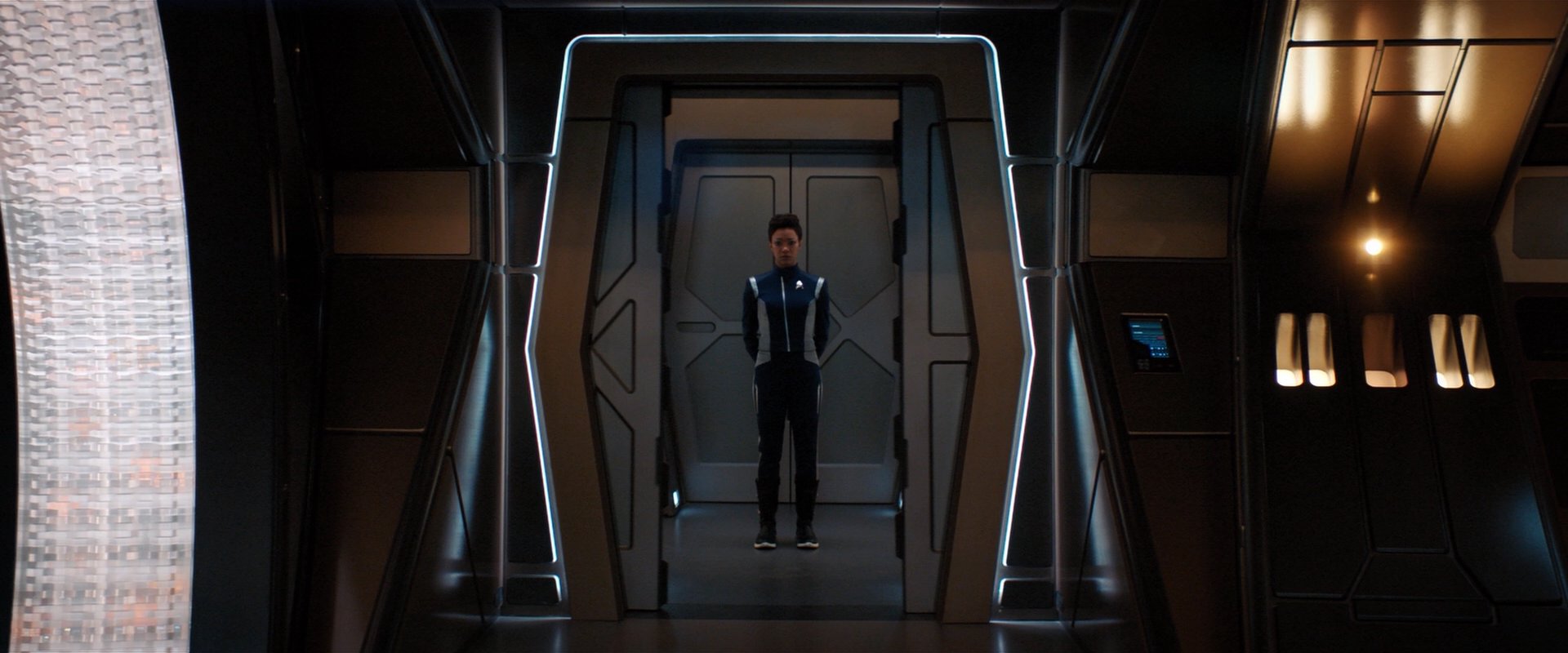 extant_StarTrekDiscovery_2x05-SaintsOfImperfection_00297.jpg