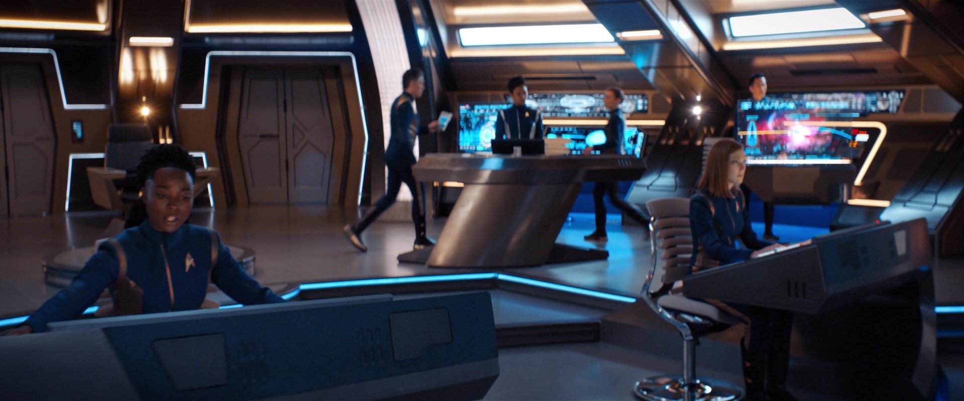 extant_StarTrekDiscovery_2x05-SaintsOfImperfection_00369.jpg