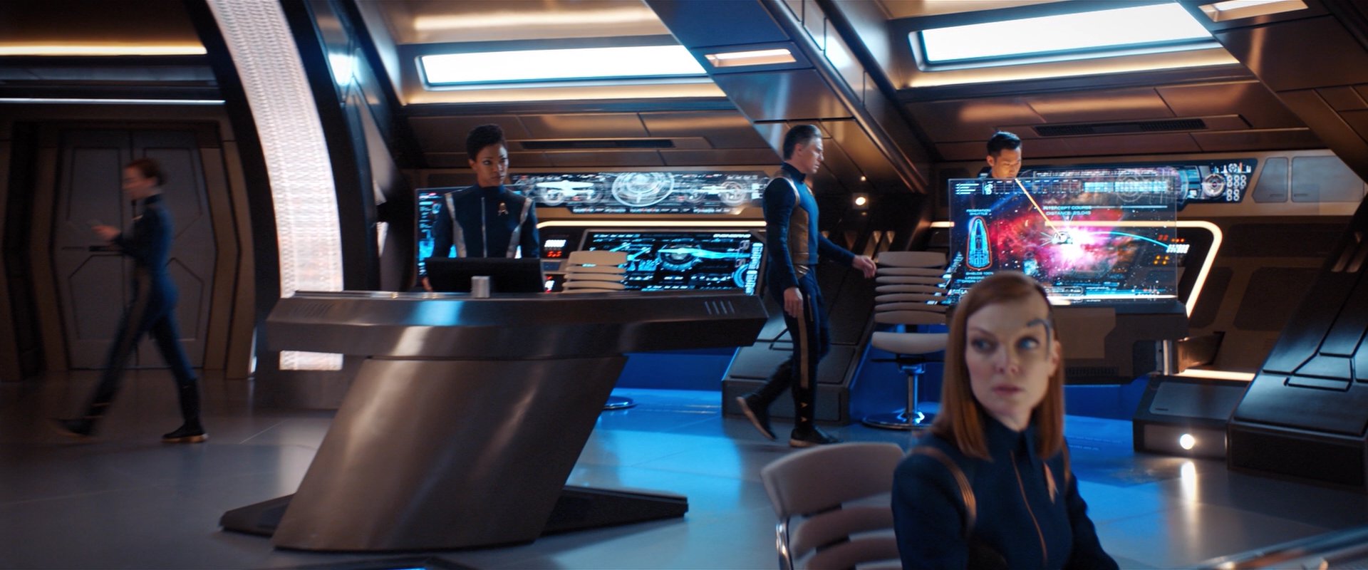 extant_StarTrekDiscovery_2x05-SaintsOfImperfection_00373.jpg