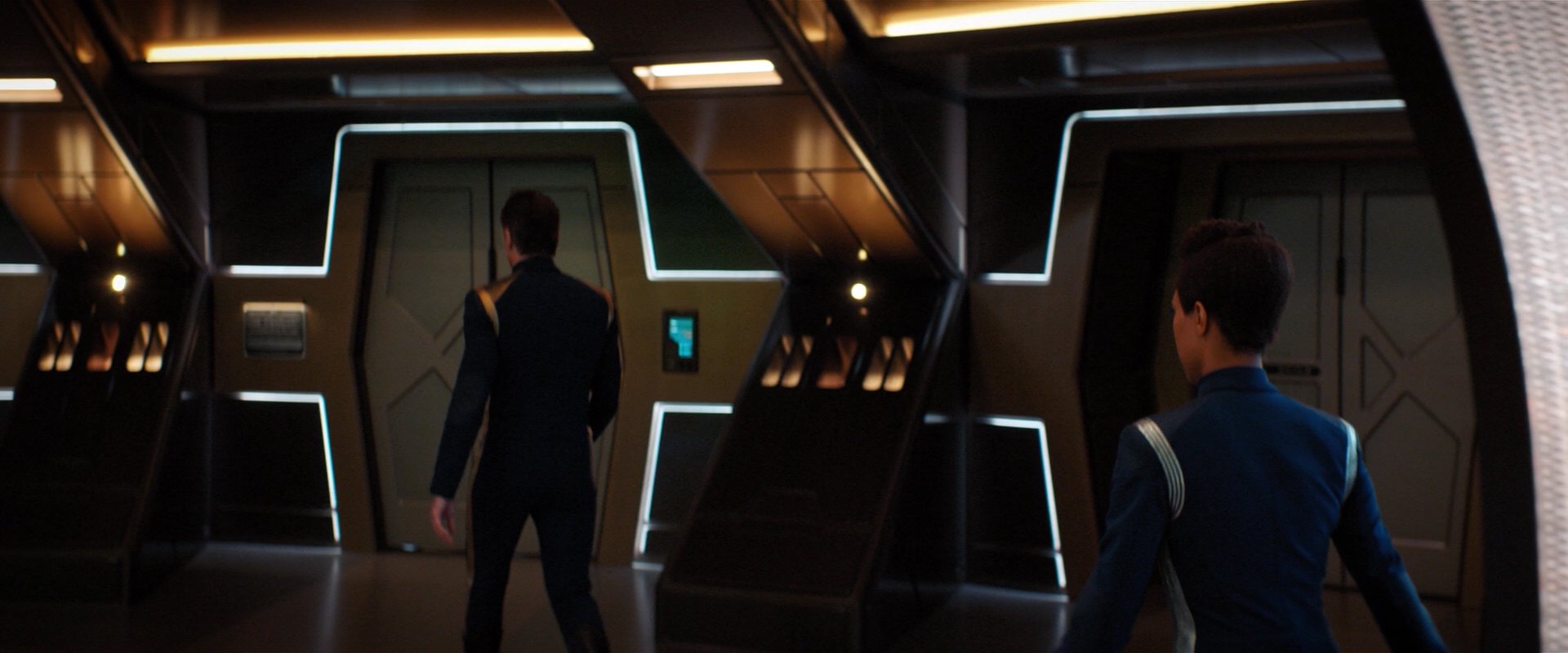 extant_StarTrekDiscovery_2x05-SaintsOfImperfection_00555.jpg