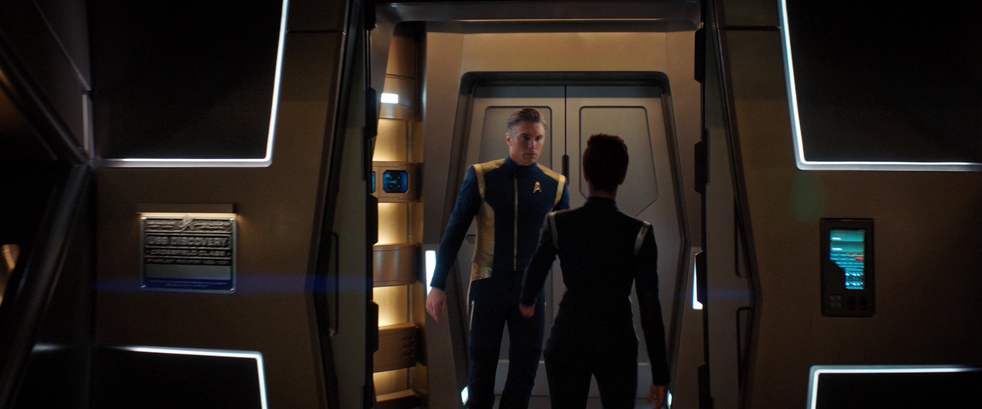 extant_StarTrekDiscovery_2x05-SaintsOfImperfection_00562.jpg