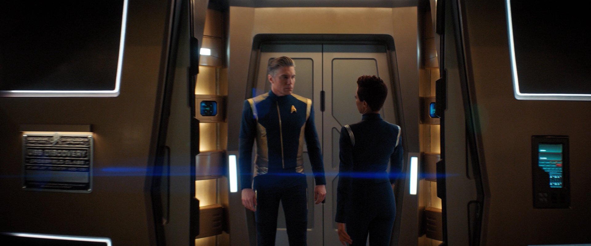 extant_StarTrekDiscovery_2x05-SaintsOfImperfection_00563.jpg