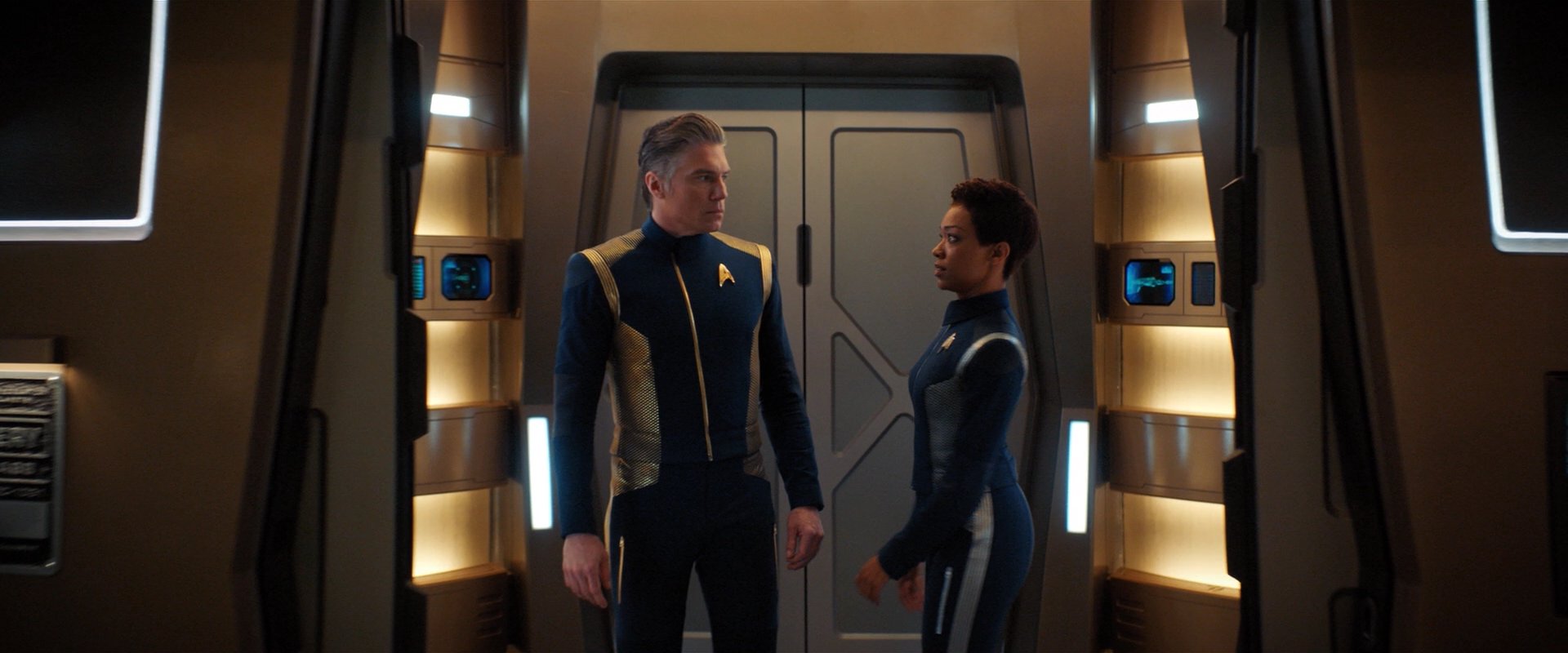 extant_StarTrekDiscovery_2x05-SaintsOfImperfection_00564.jpg