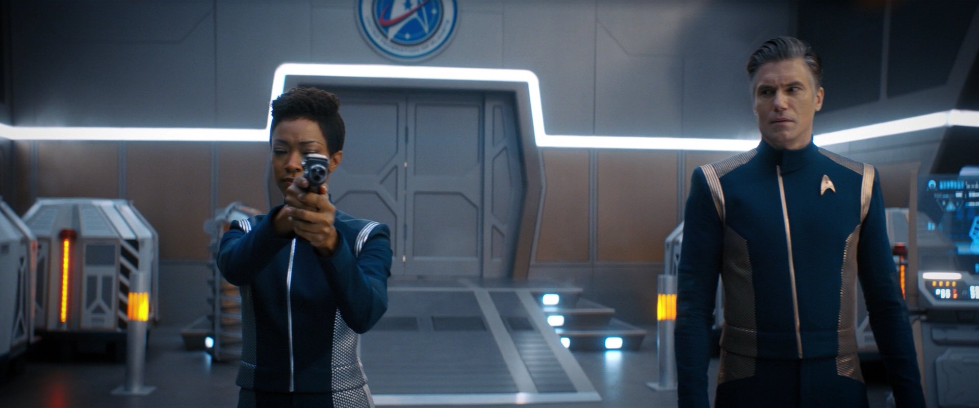 extant_StarTrekDiscovery_2x05-SaintsOfImperfection_00658.jpg