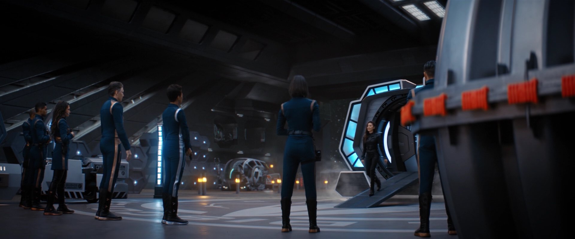 extant_StarTrekDiscovery_2x05-SaintsOfImperfection_00680.jpg