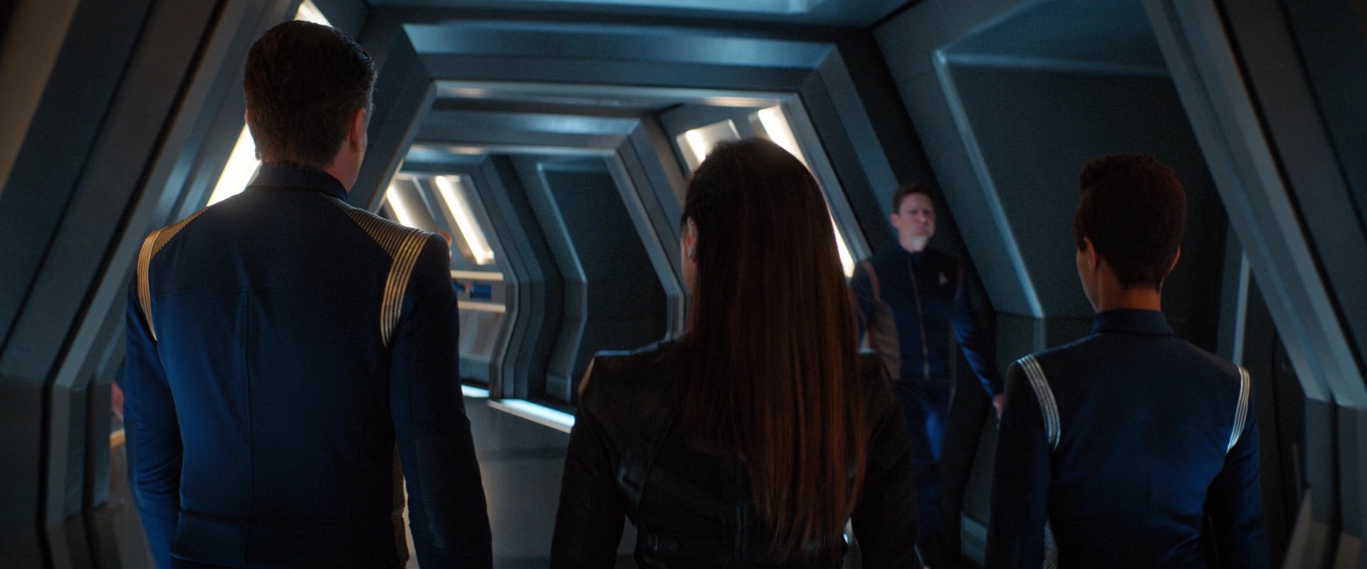 extant_StarTrekDiscovery_2x05-SaintsOfImperfection_00902.jpg