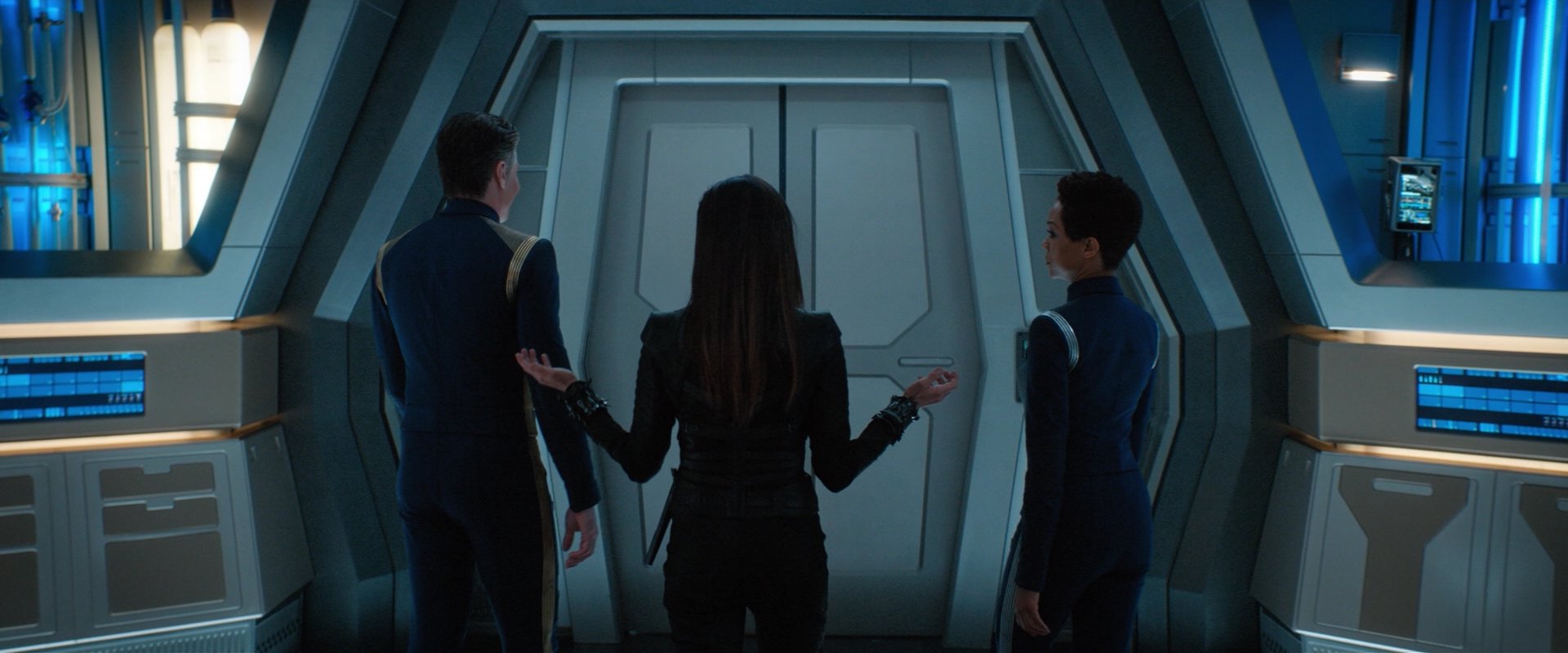 extant_StarTrekDiscovery_2x05-SaintsOfImperfection_00945.jpg