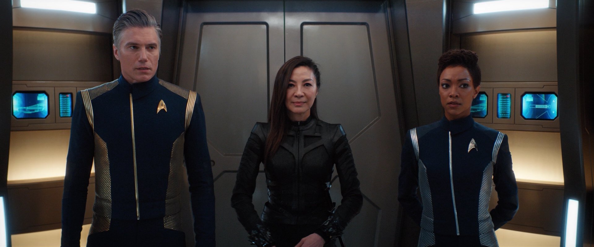 extant_StarTrekDiscovery_2x05-SaintsOfImperfection_01020.jpg